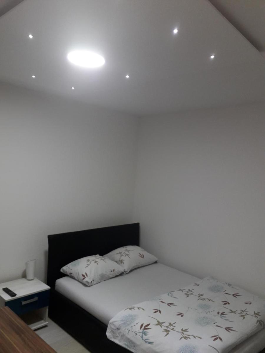 Cumurija Bridge Accommodation - Housity