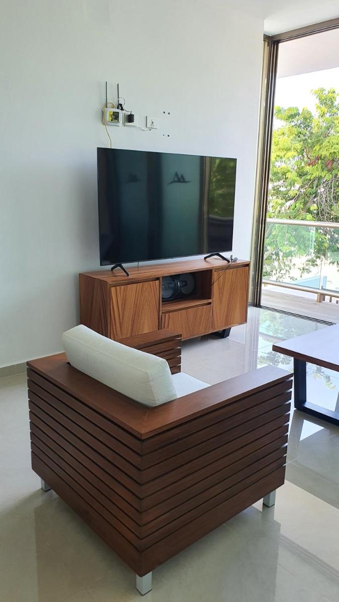 De'Jaes Luxury Condominium - Housity