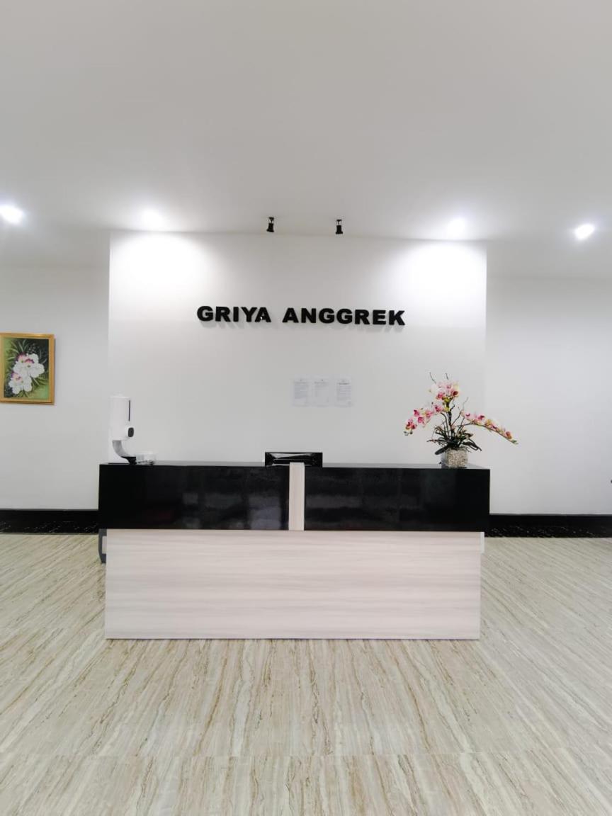 GRIYA ANGGREK - Housity