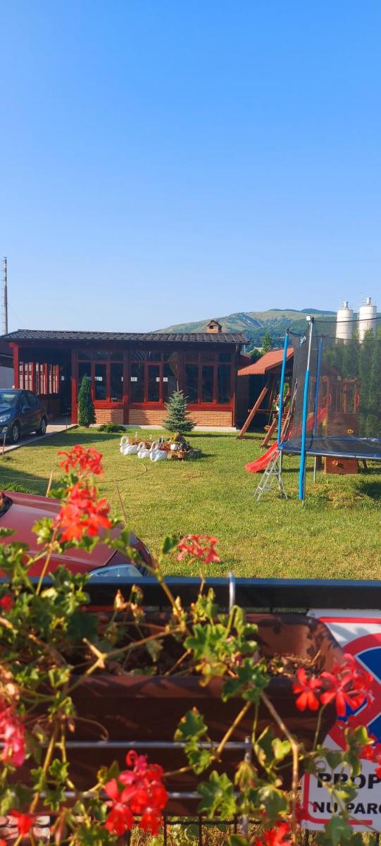 Popas Turistic Terasa Europa - Housity