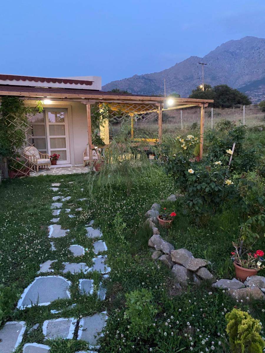 Samothraki - sea, mountain, quiet - Housity