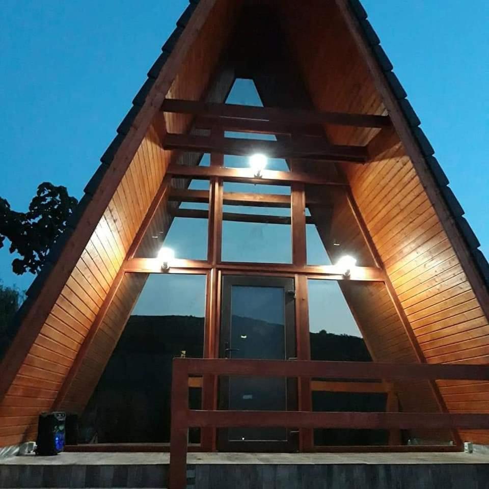Căsuță tip A Căsuța din Zăvoi - Housity