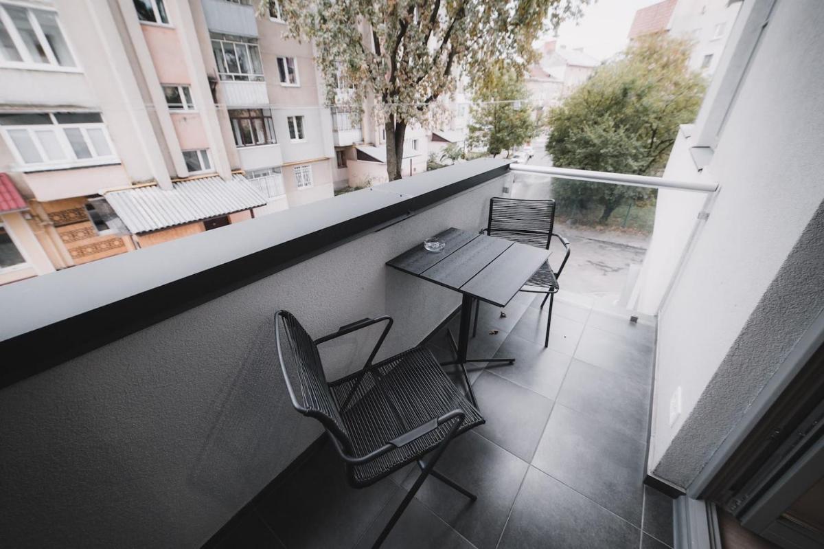 Apart-hotel Kostjukowski Apartments Nizhynska 17 - Housity