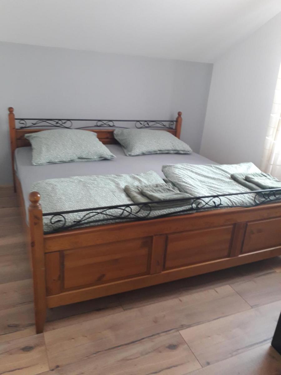 Apartament Nad Jeziorem Ewa - Housity