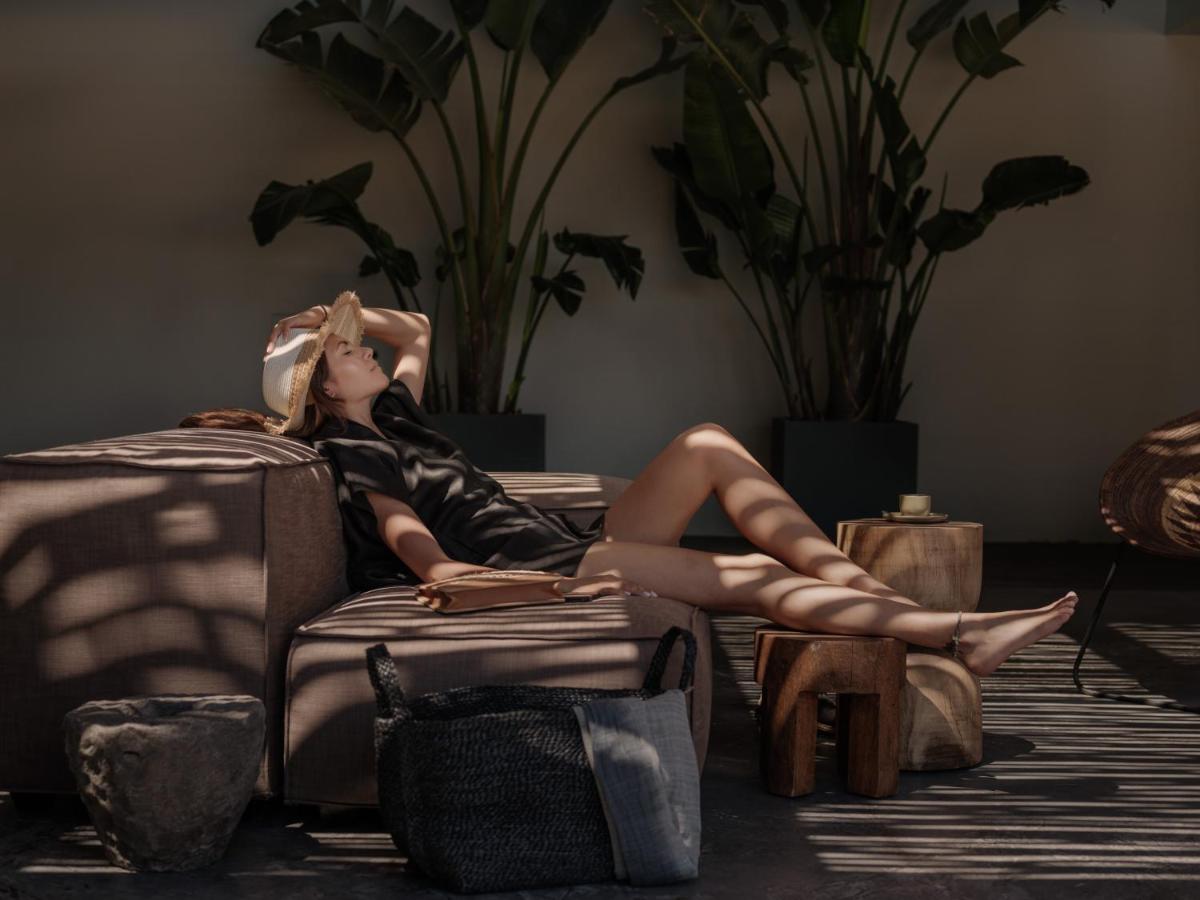 Clientes alojados en OKU Ibiza