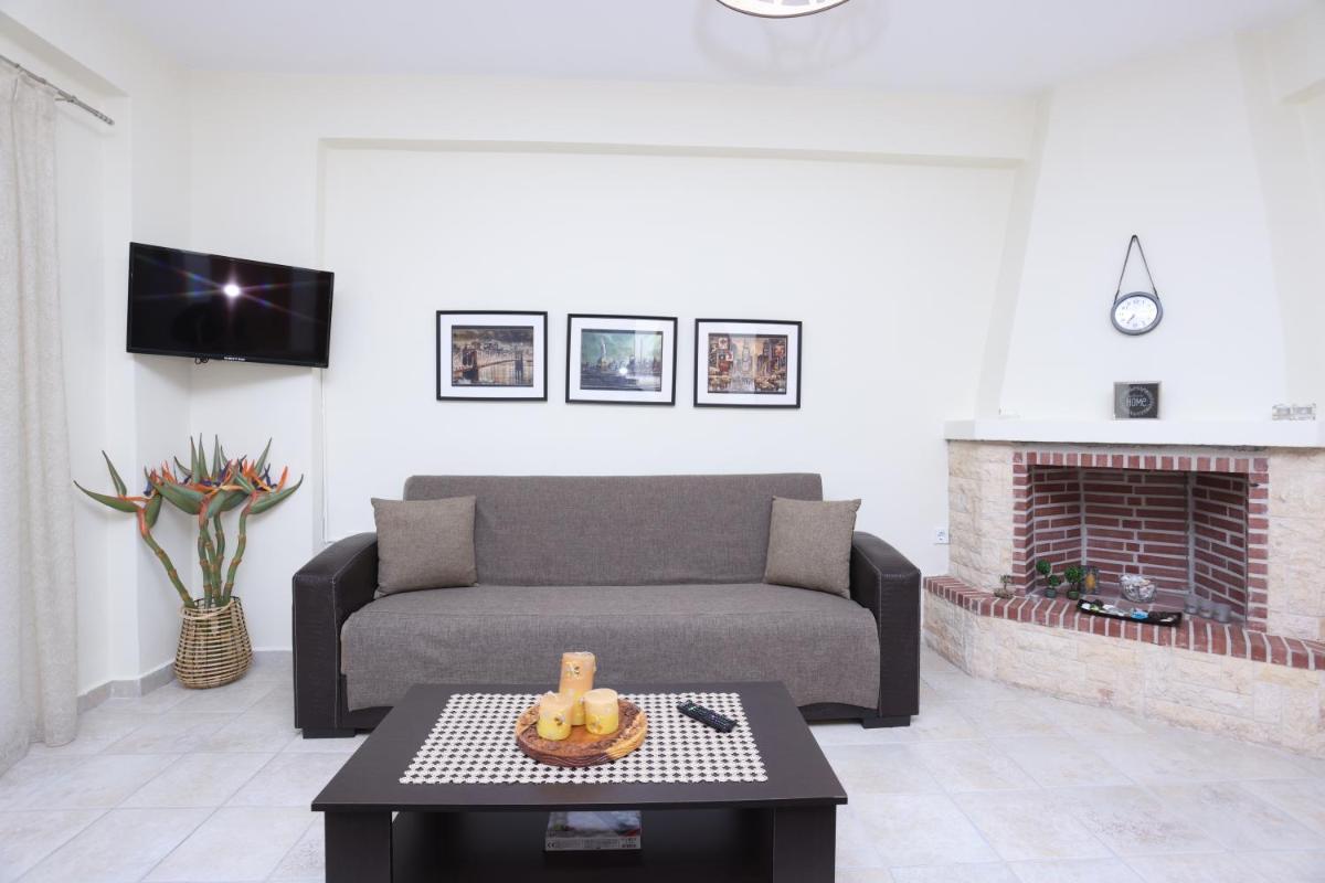 Luxury Villas Polychrono - Housity
