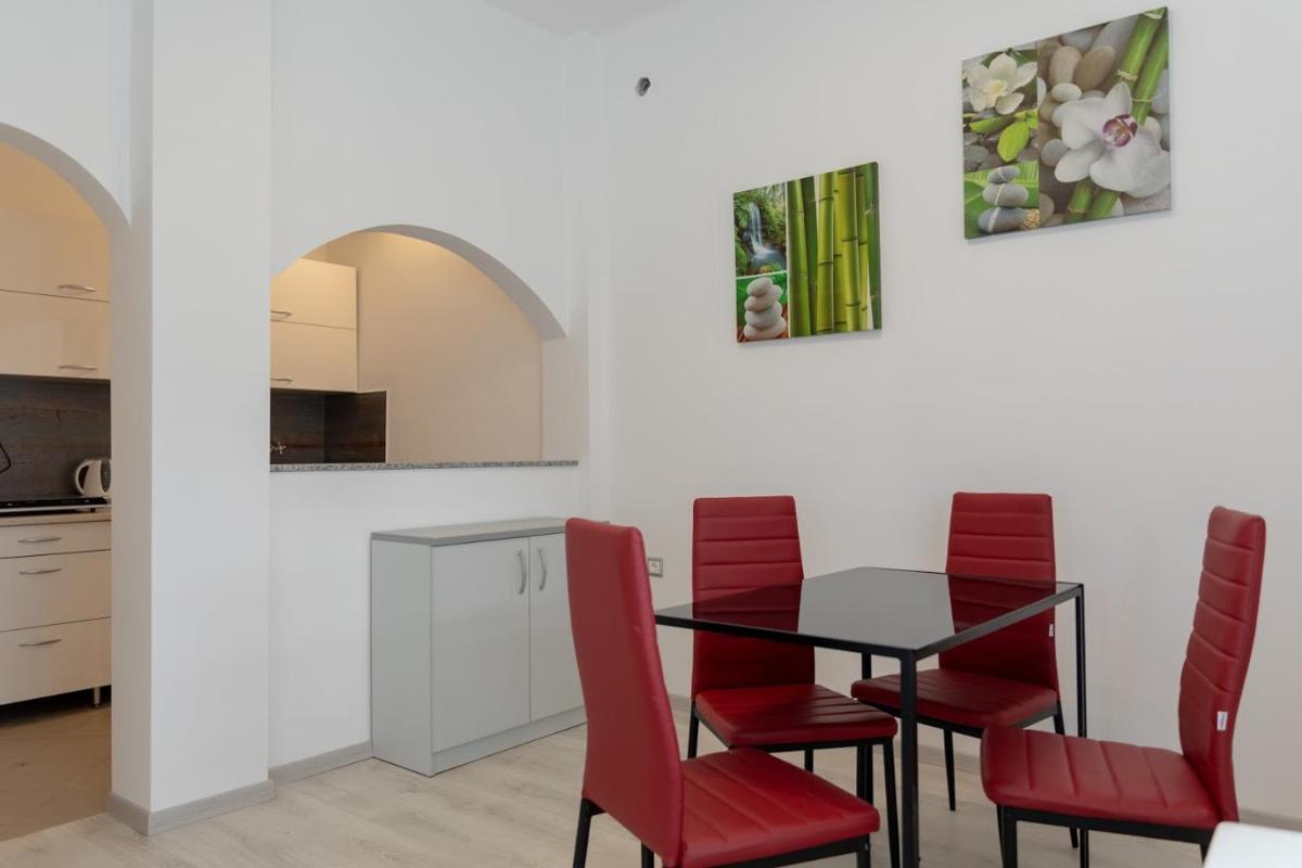 Gray House Apartman - Housity