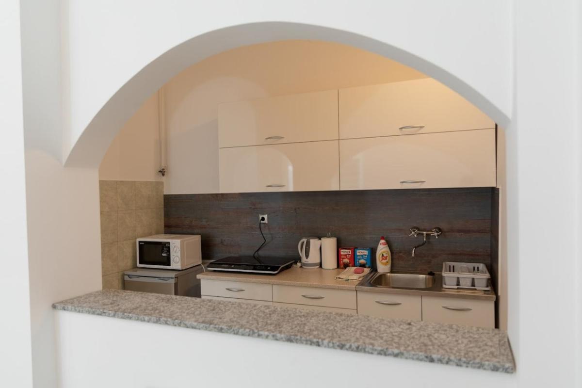 Gray House Apartman - Housity