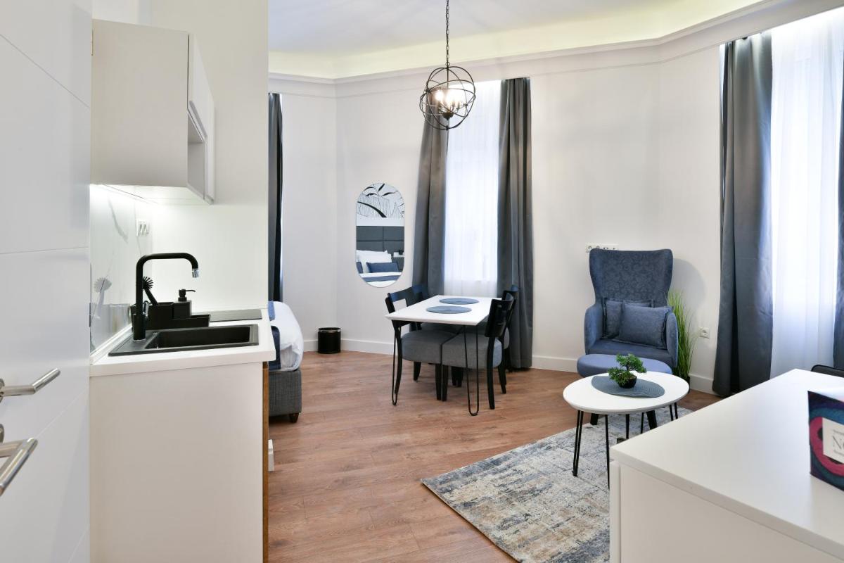 Suitetrails - Luxury Galla Apartments in the City Center