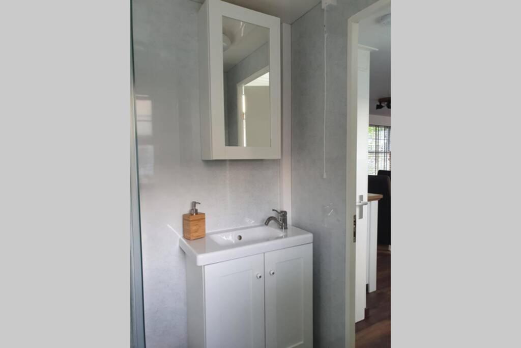 Vazonics Valkenbosch 76 - Housity