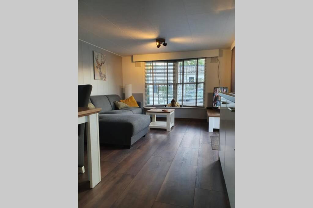Vazonics Valkenbosch 76 - Housity