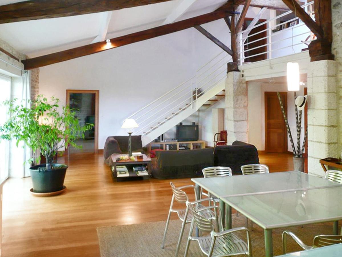 Suitetrails - Maison de 4 chambres avec piscine privee jardin clos et wifi a Bellon