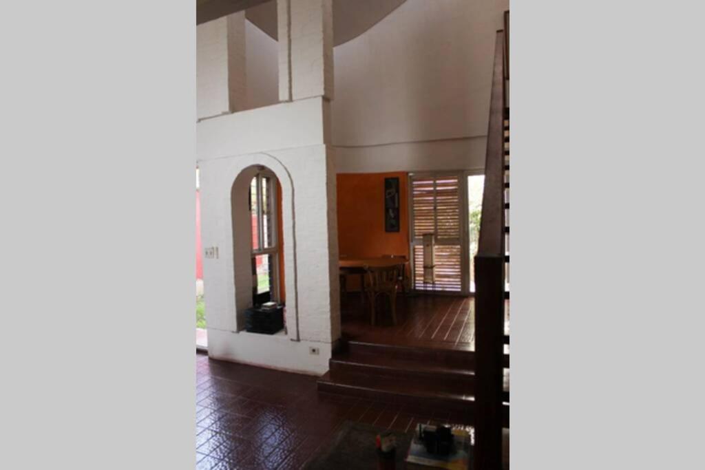 Casa completa en exclusivo barrio Bombal - Housity