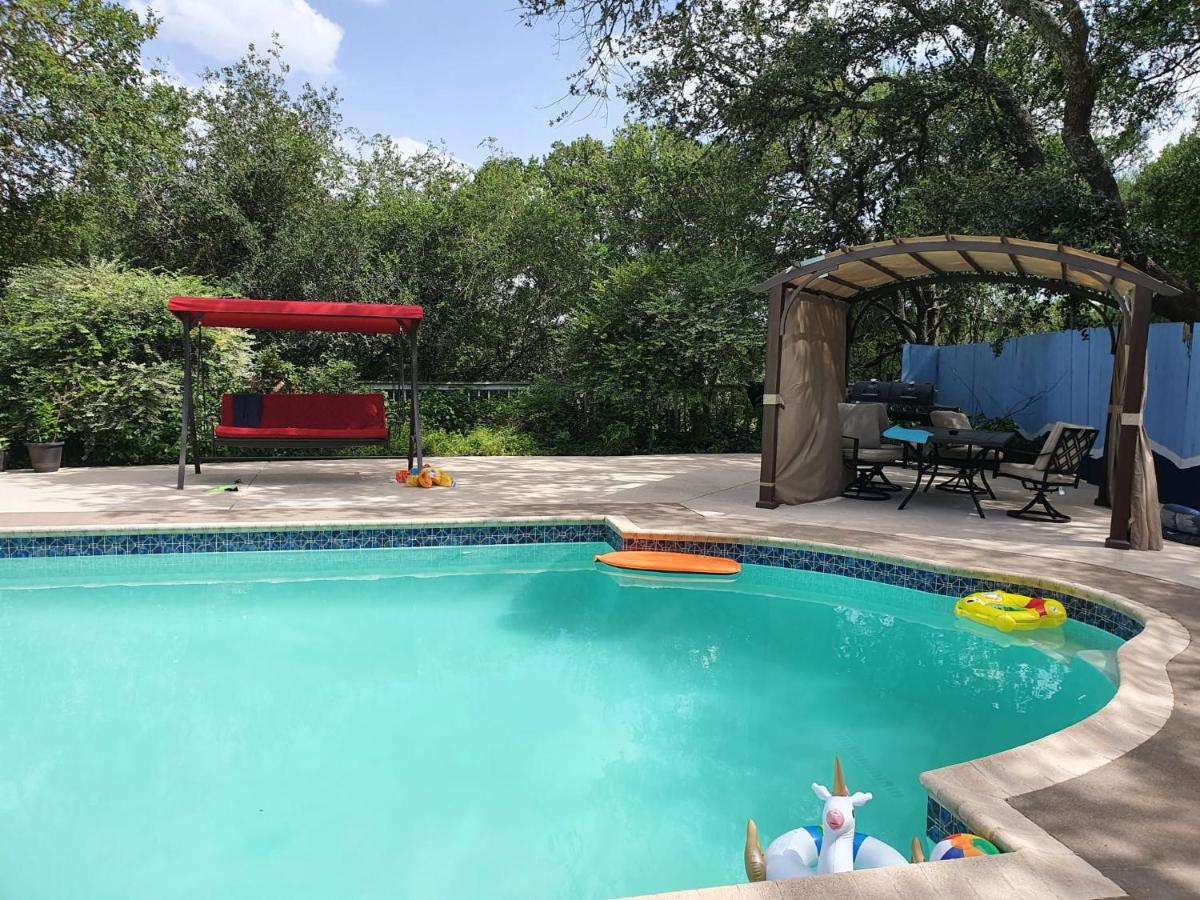 Hilltop Hacienda - Housity