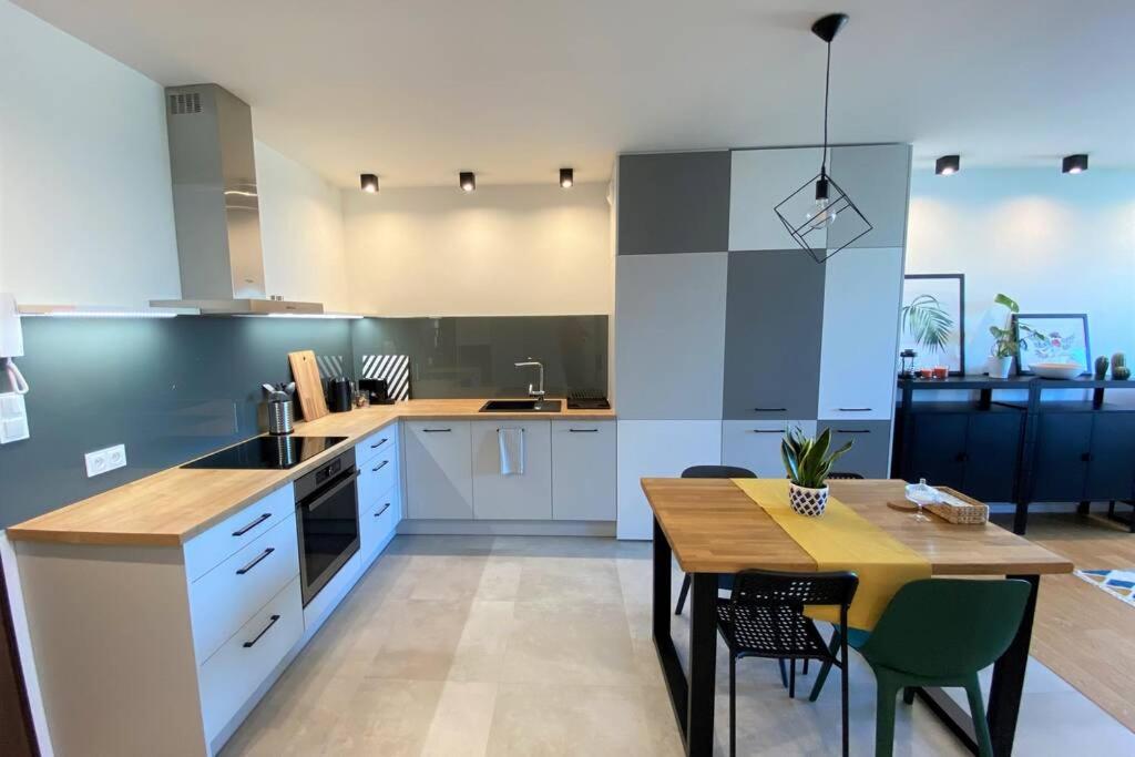 Apartament na Wodnej - Housity
