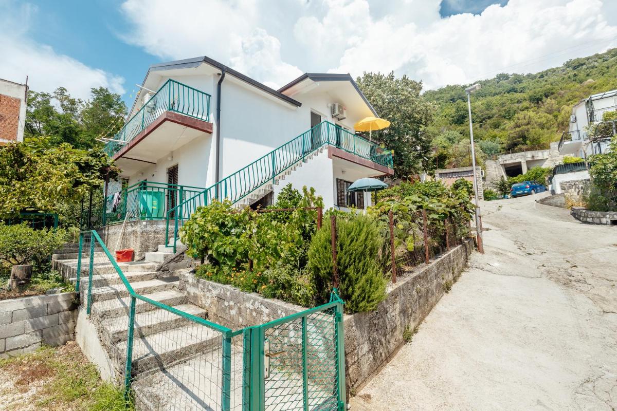 Anastasija5 - Housity