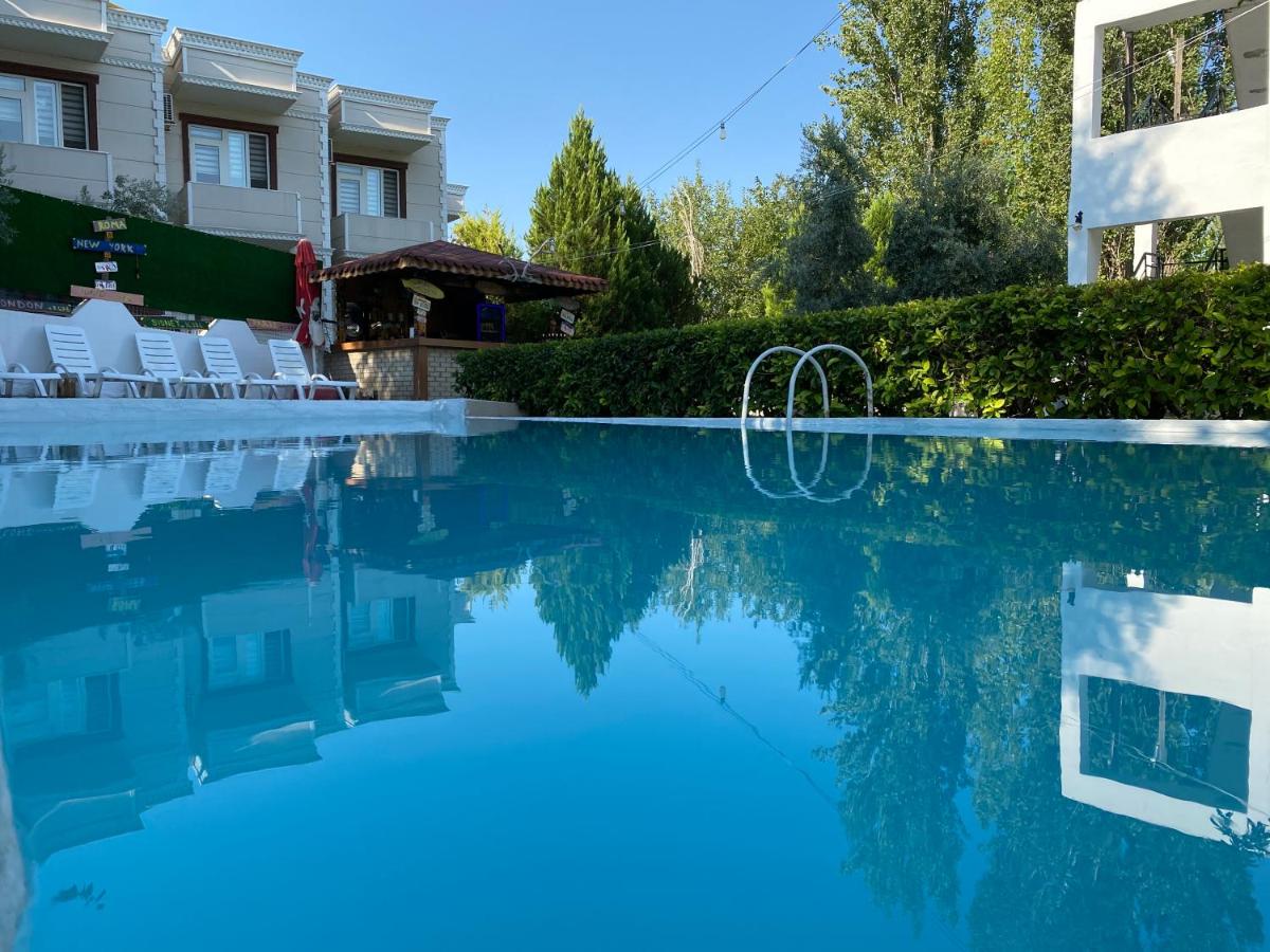Sunrise Aya Hotel - Housity