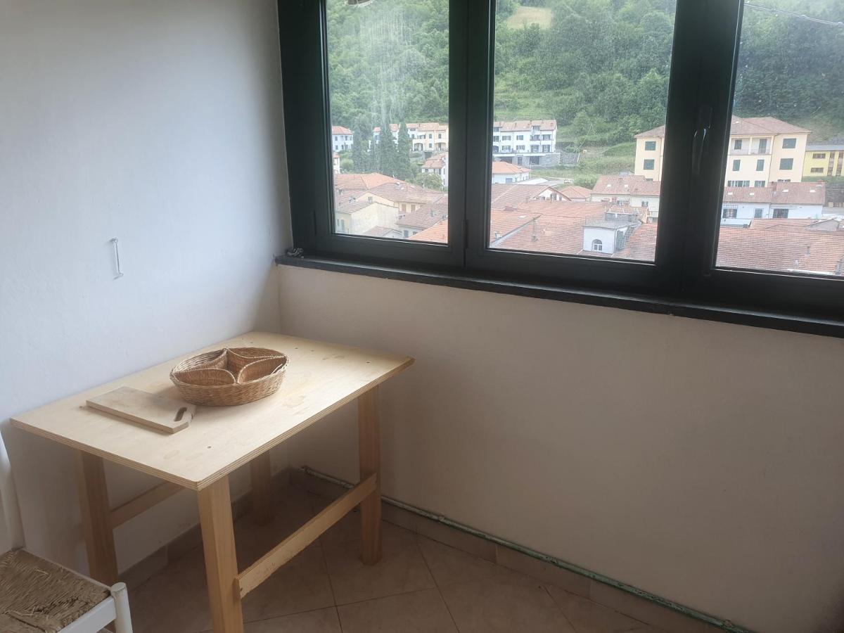 Central Executive Flat in Varese Ligure - Housity
