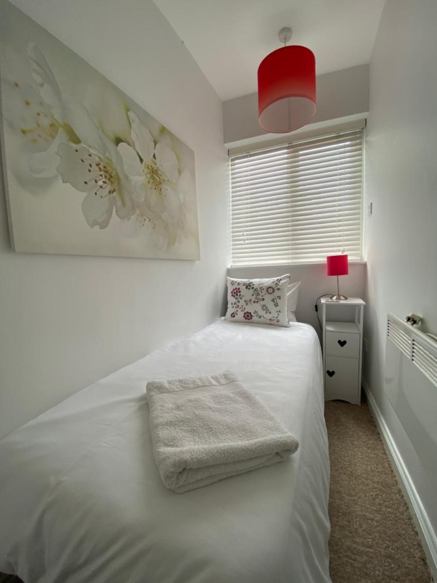 Pillow Properties - Barnsley Centre - Housity