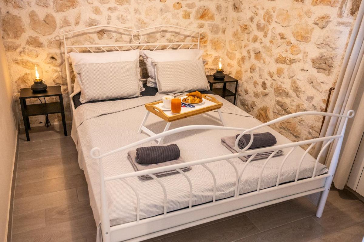 Kadija Castle - Housity