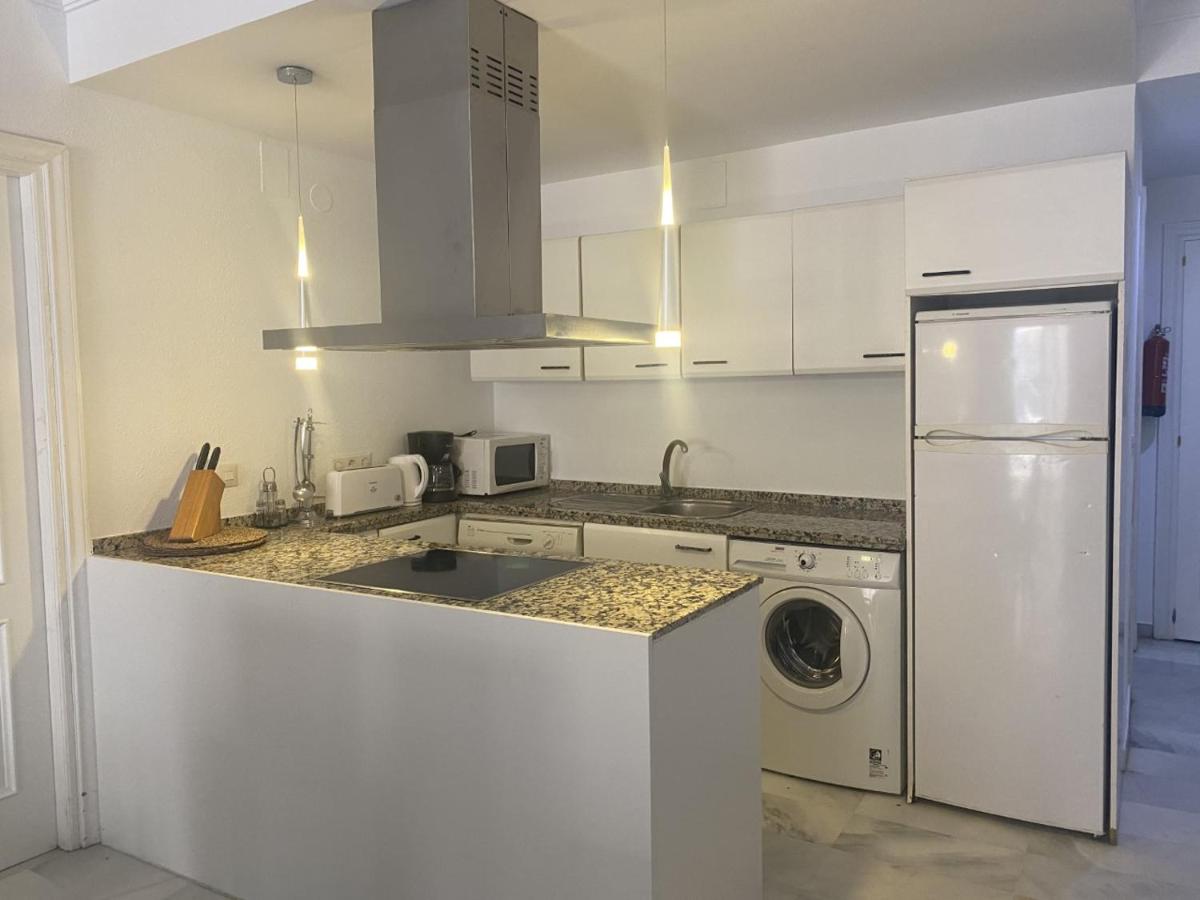 Suitetrails - Large and elegant in Puerto Banus with pools and paddle
