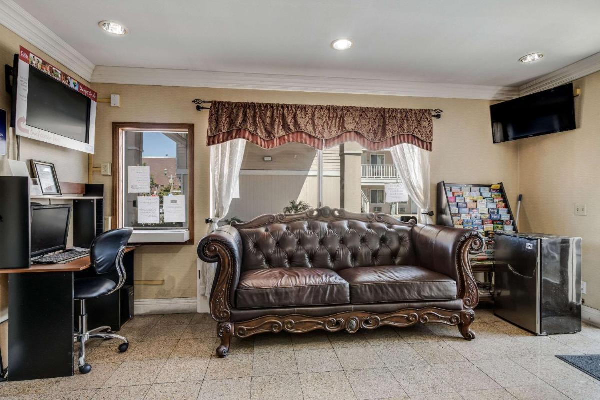 Rodeway Inn Old Town Temecula - Housity