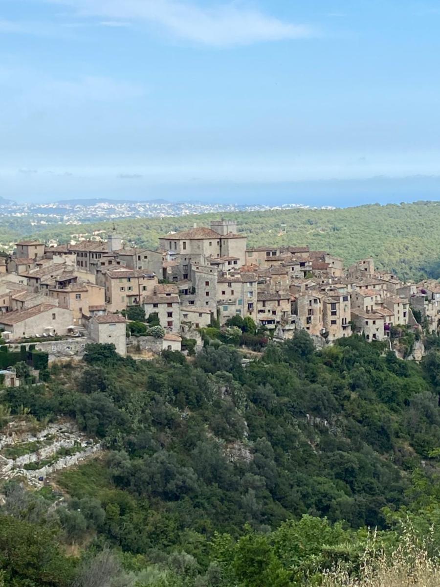 Charmant appartement au cœur du village - Housity