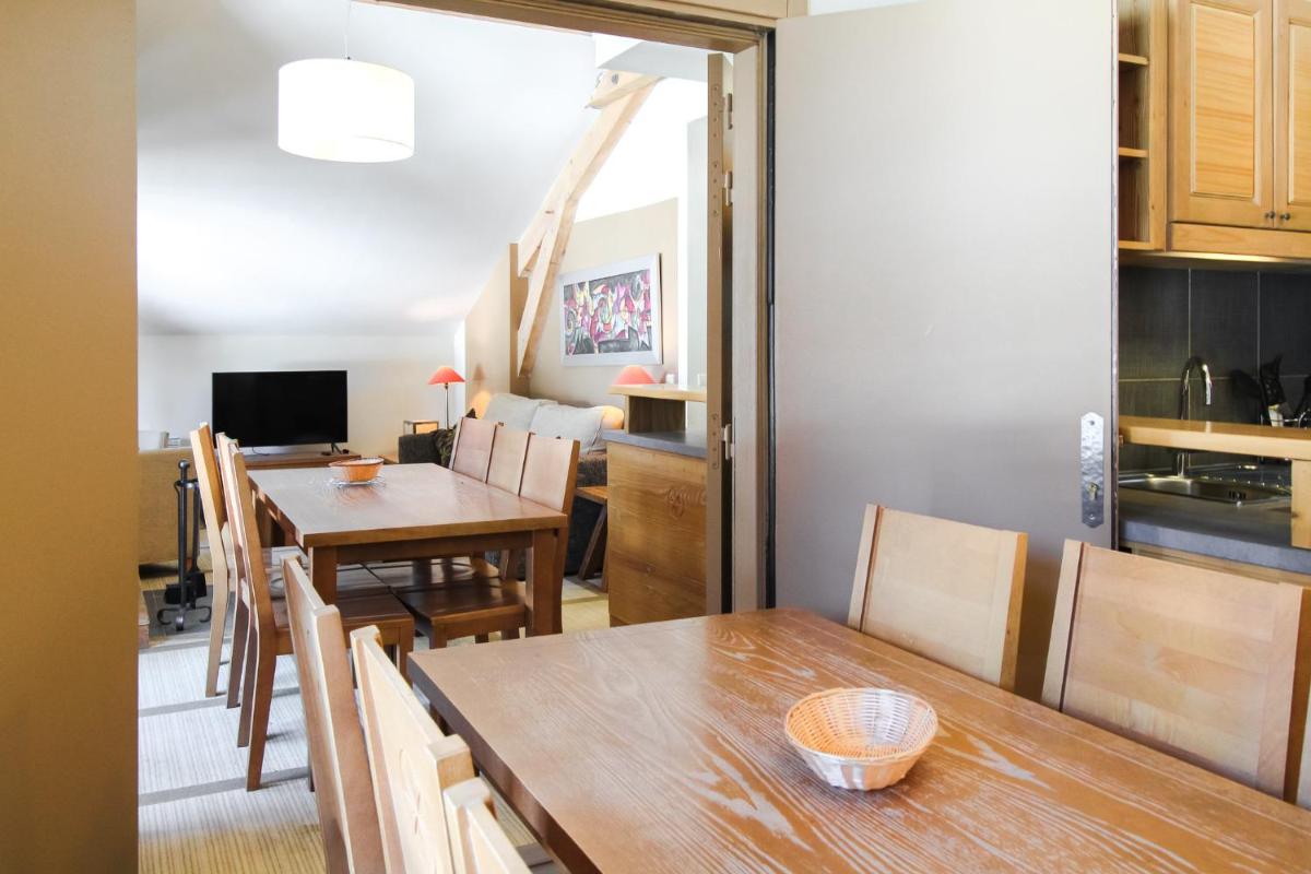 Suitetrails - Two internally connecting 2-bed apartments with shared private entrance