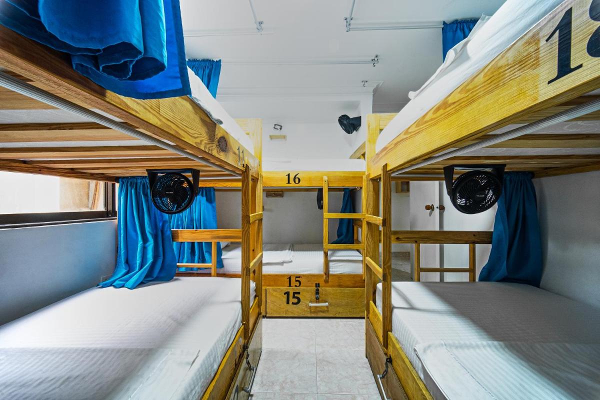 Hostal Palo Alto - Housity