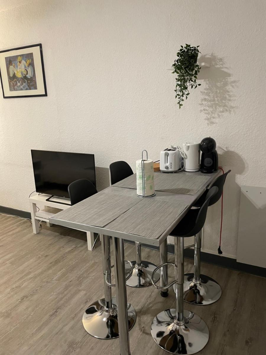 Joli studio calme centre-ville Jacobins 13 - Housity
