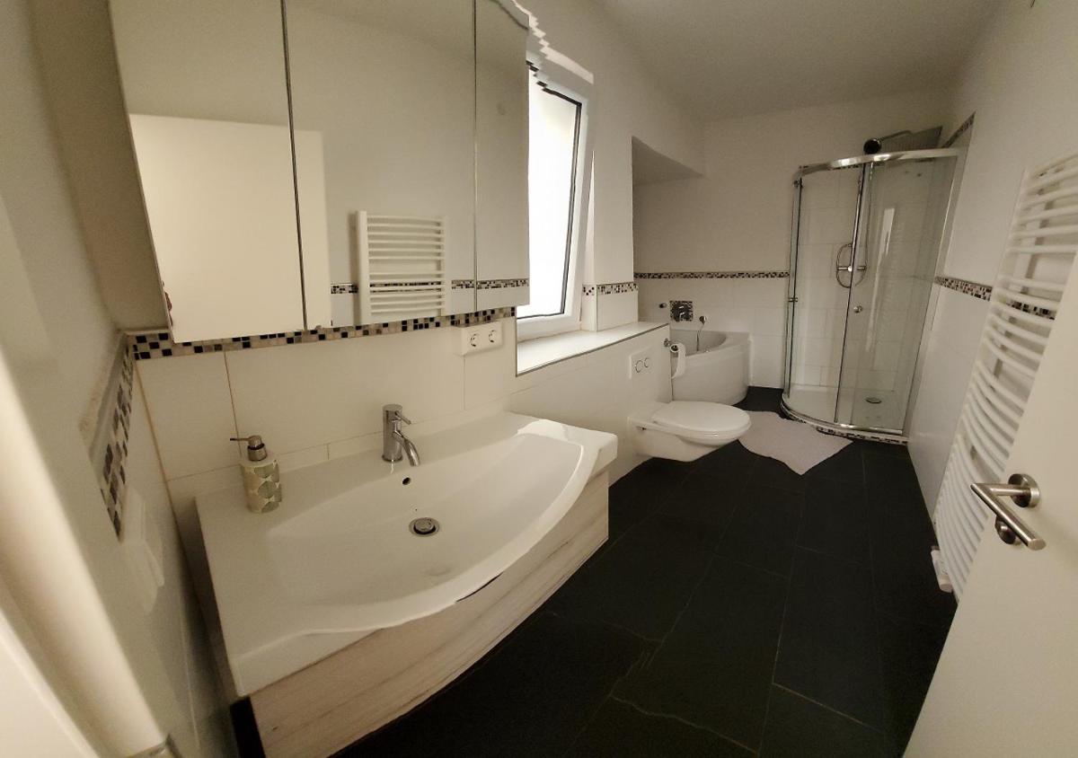 Monteurzimmer Ferienwohnungen Fritsche-Bad Mergentheim - Housity