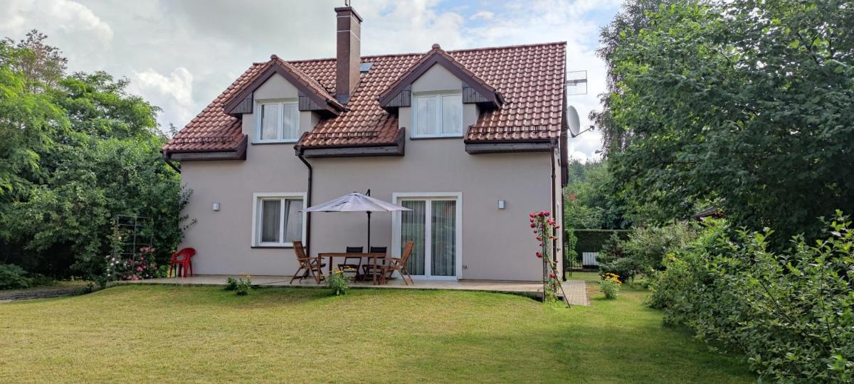 Dom na Kaszubach nad Jeziorem Gowidlińskim - całoroczny - Housity
