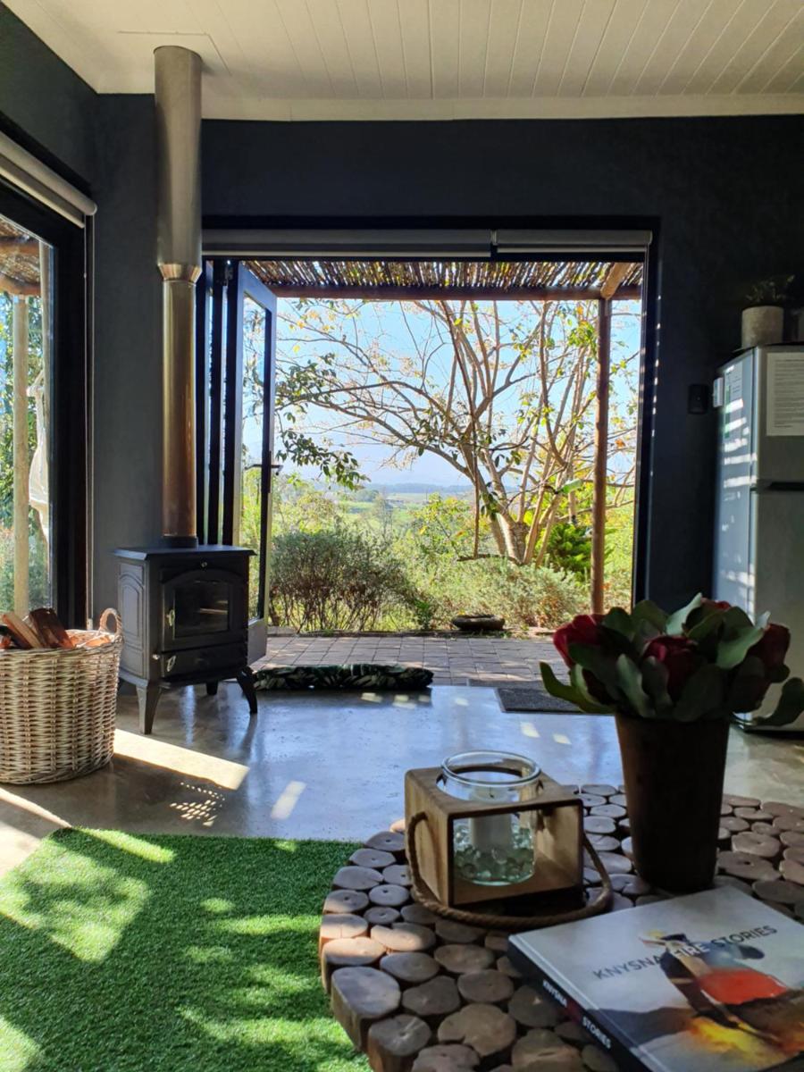 The Studio @ Mount View Lodge - Housity