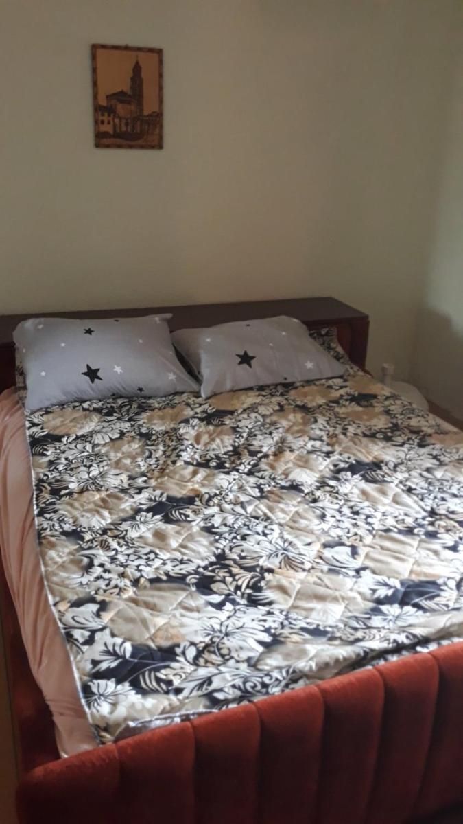 Holiday in house with renovated garage for tourists - Housity