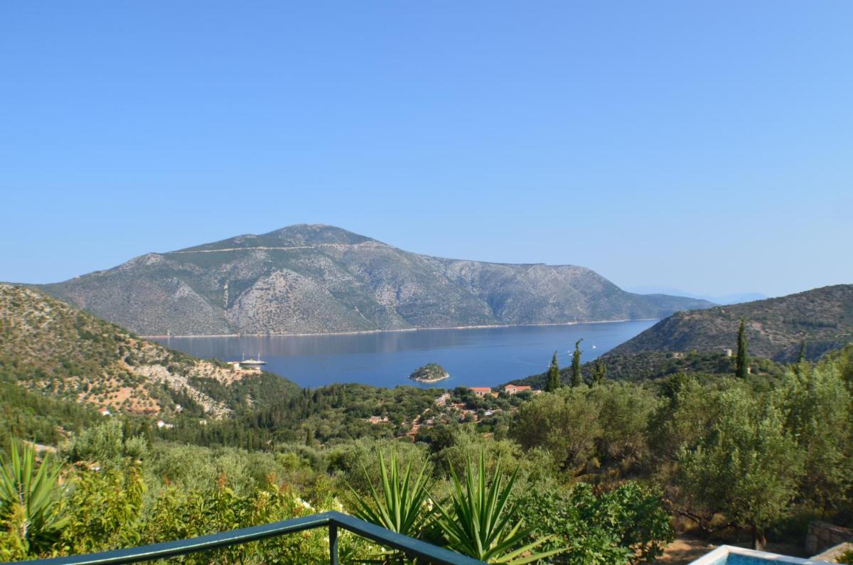 Ithaki House - Housity