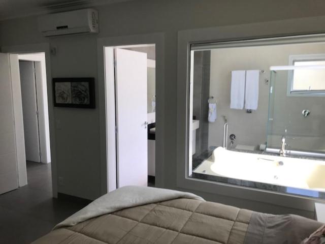 Belíssimo resort com águas termais - Housity
