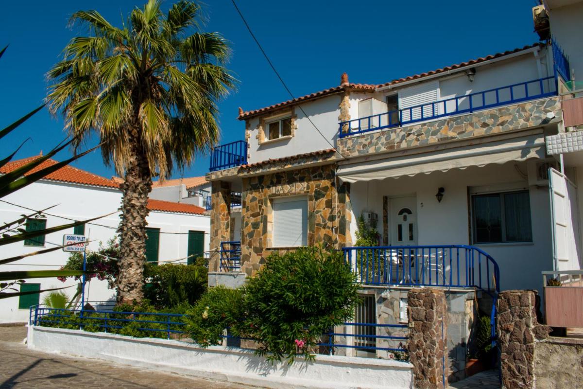 Efterpi Aggeli - Housity