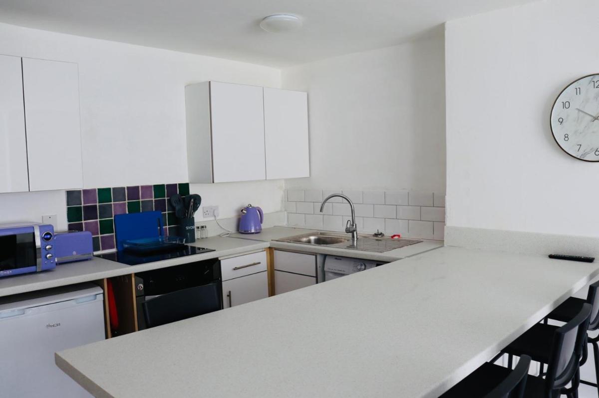 Garden Flat in the Heart of Southsea - Housity