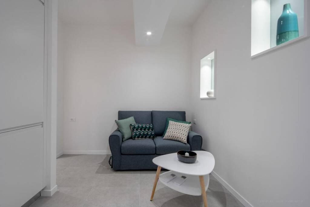 Ormesini Courtyard Apartment - Housity