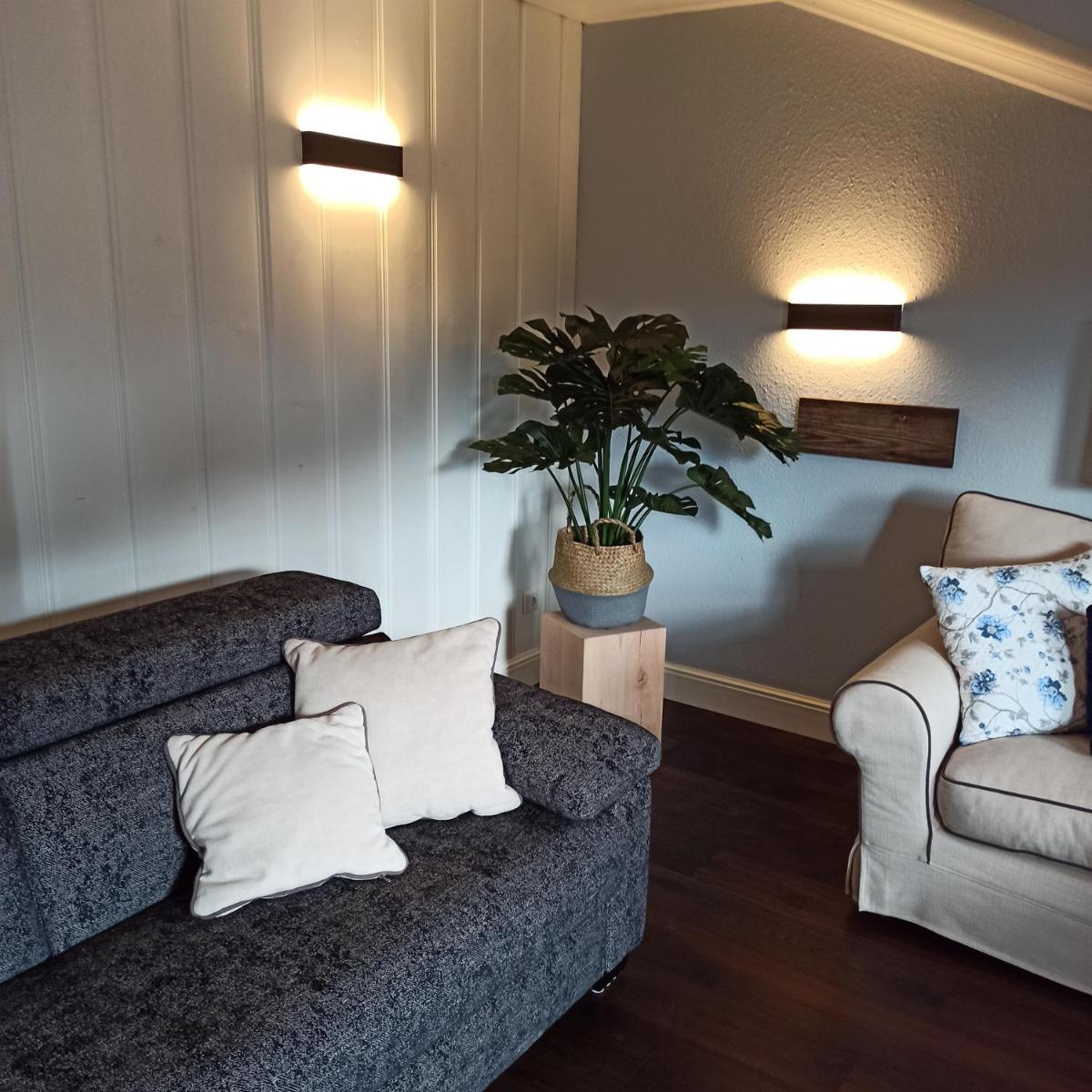 Ein Sitzbereich in der Unterkunft ALPENLIEBE - Sauna & Whirlpool - APARTments