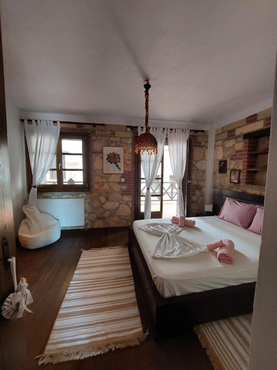 ANASTASIA STONE HOUSE - Housity
