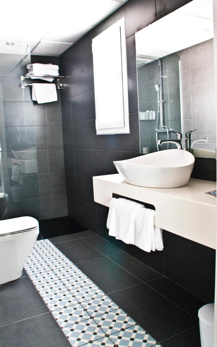 Un baño de Hotel Europa Splash & Spa
