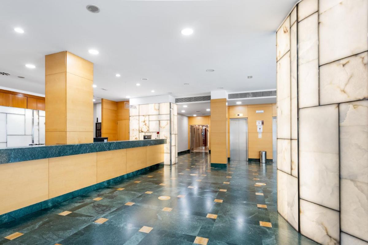 Imagen de la galería de Oroel Hotel & SPA, en Jaca