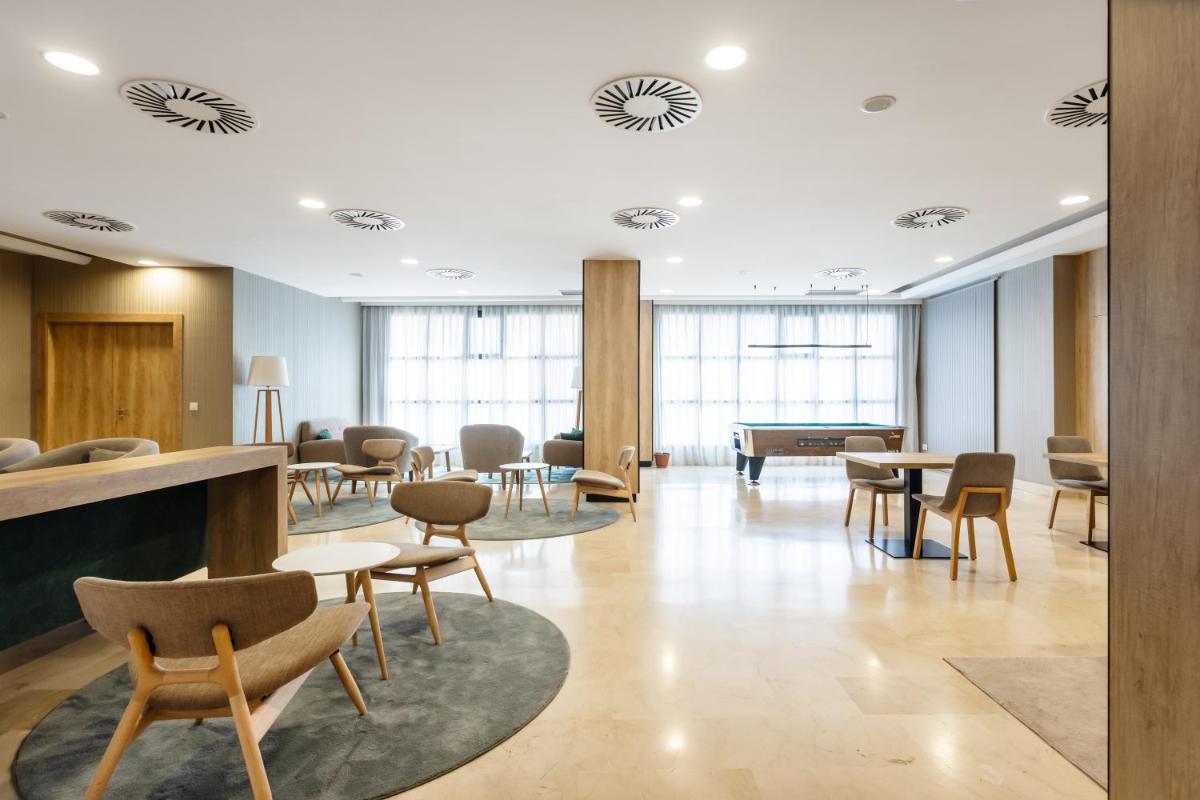 Zona de estar de Oroel Hotel & SPA
