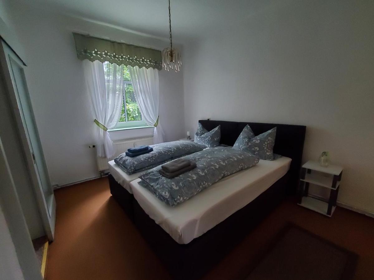 Ferienwohnung am Rosengarten - Housity