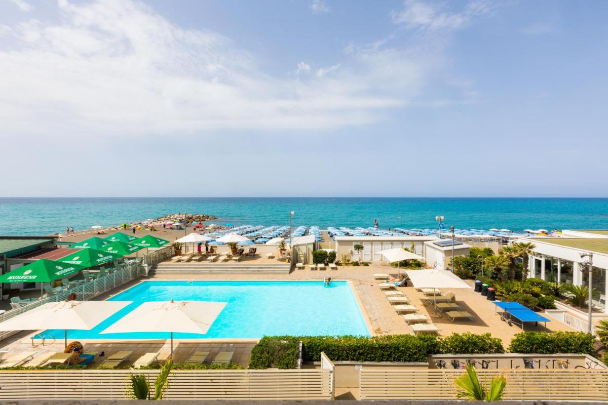 Hotel Stella Marina - Housity