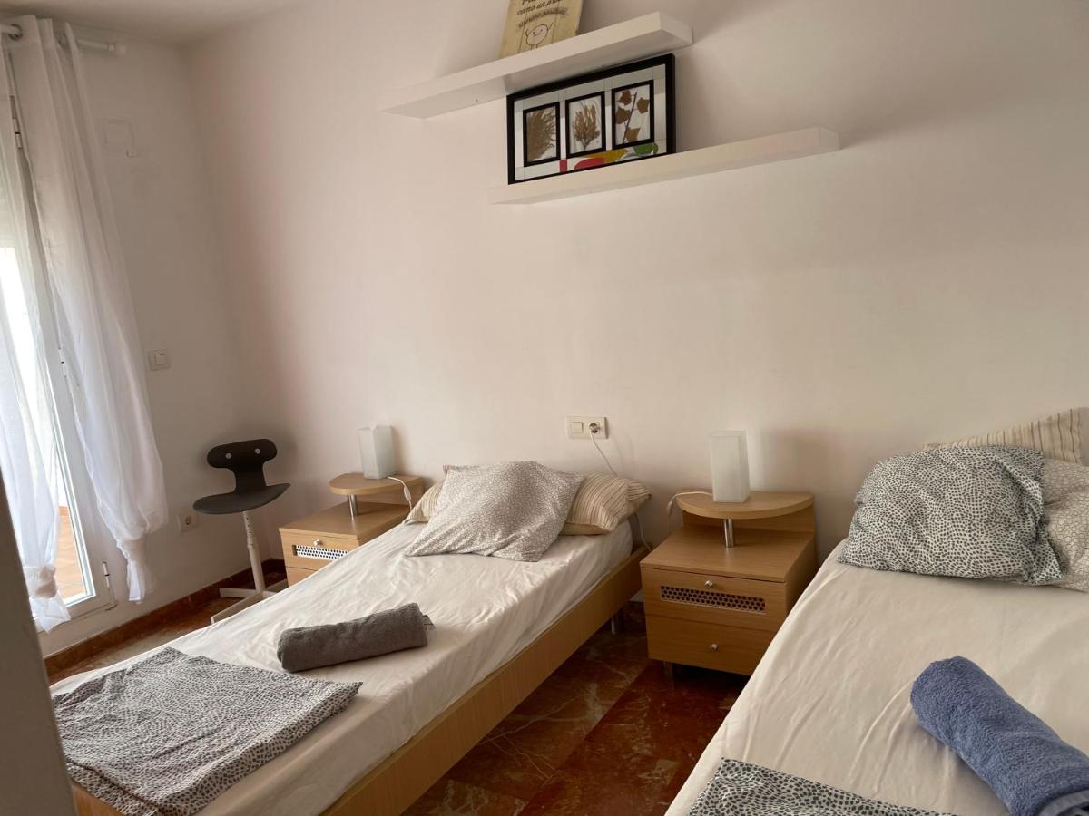 Impresionante ático duplex con 65m. De terraza con barbacoa para 10 personas - Housity