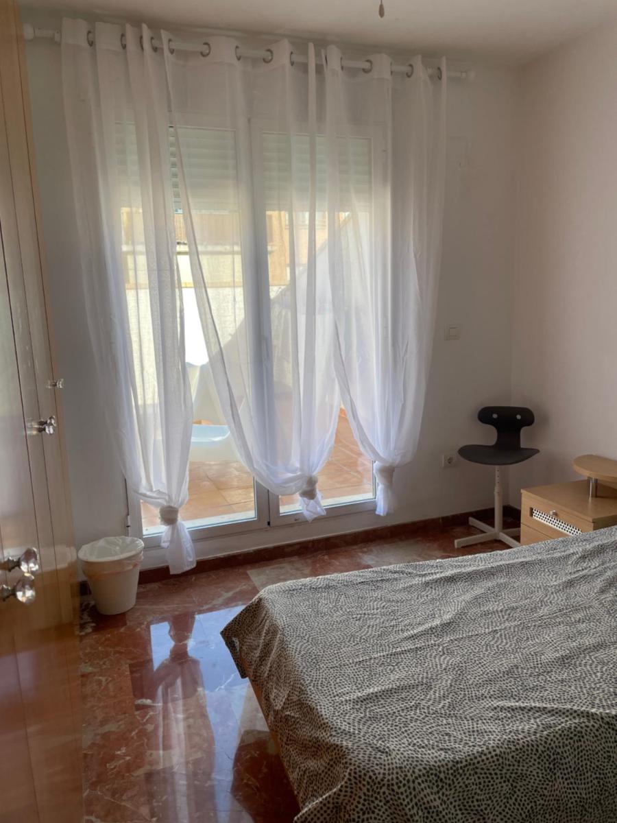 Impresionante ático duplex con 65m. De terraza con barbacoa para 10 personas - Housity