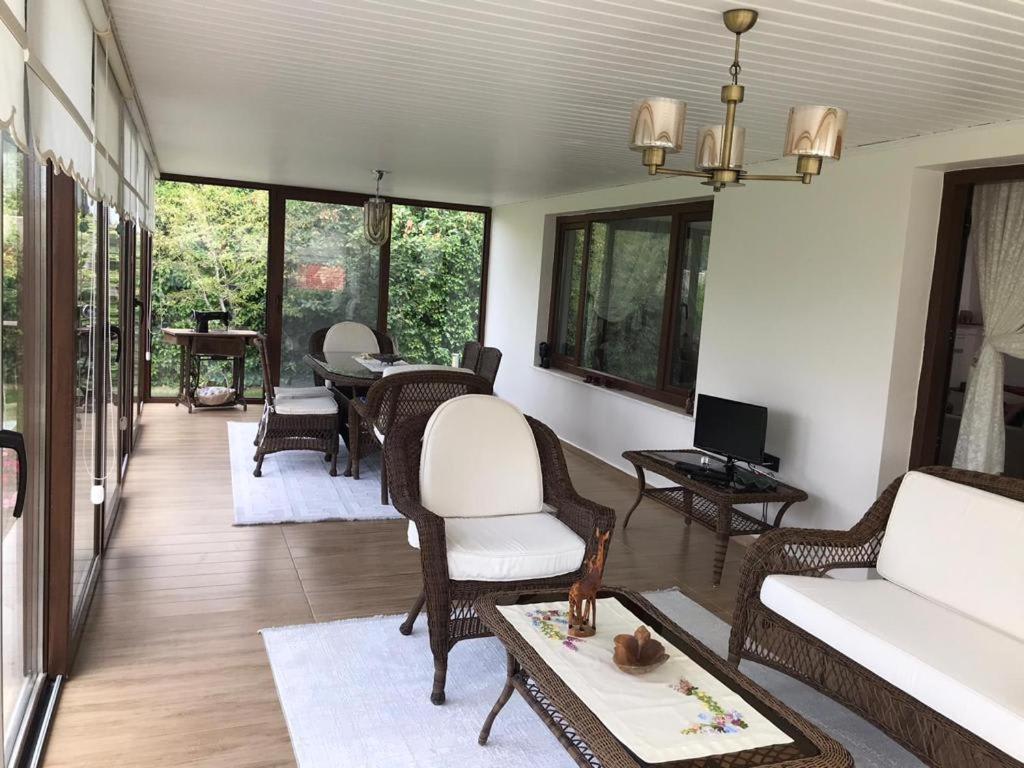 Capacious Villa Surrounded by Peaceful Nature in Ankara - Housity