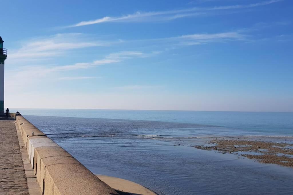 Bel Appartement pour 2 personnes vue latérale sur le port - Housity